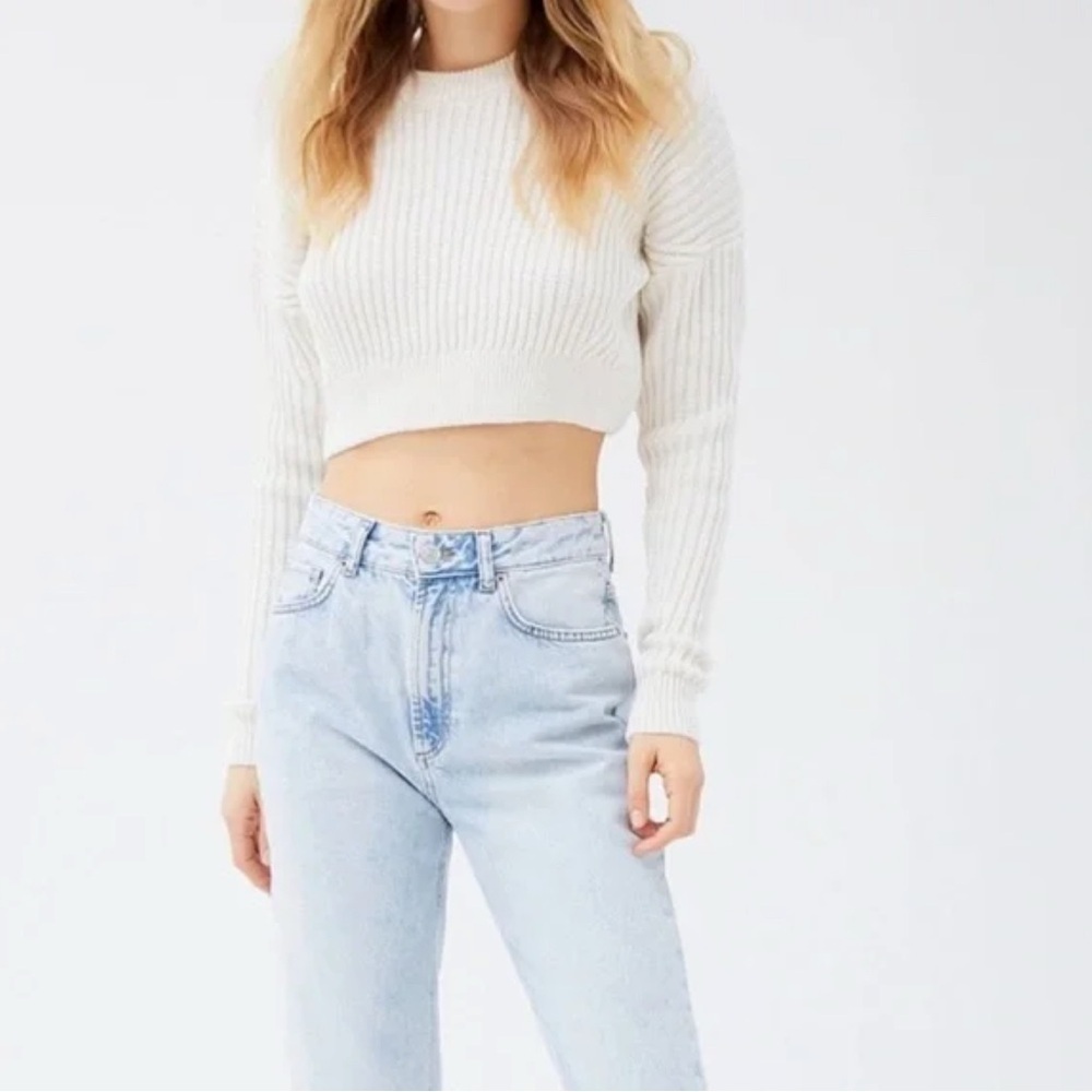 Urban Outfitters Women’s Cream Ribbed Cropped Minimalist Knit Sweater Small